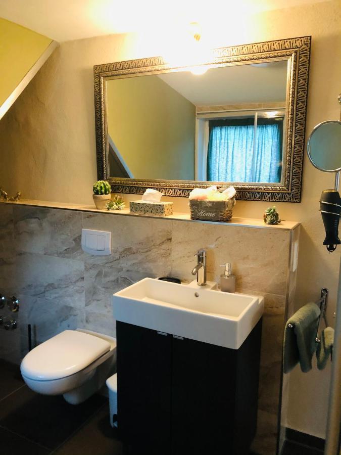 Ferienwohnung C Im Ferienhaus Antika 拉策堡 外观 照片