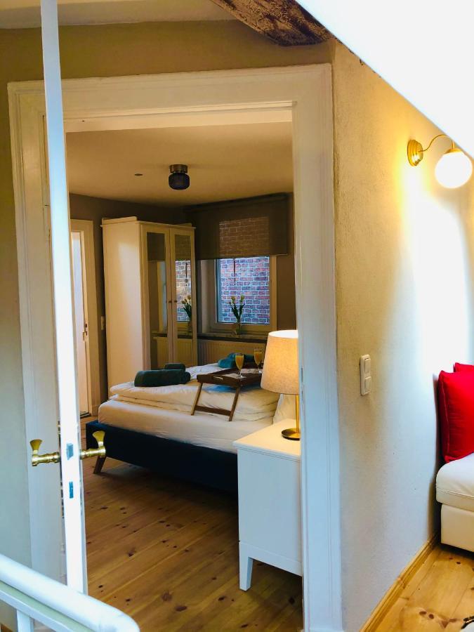 Ferienwohnung C Im Ferienhaus Antika 拉策堡 外观 照片
