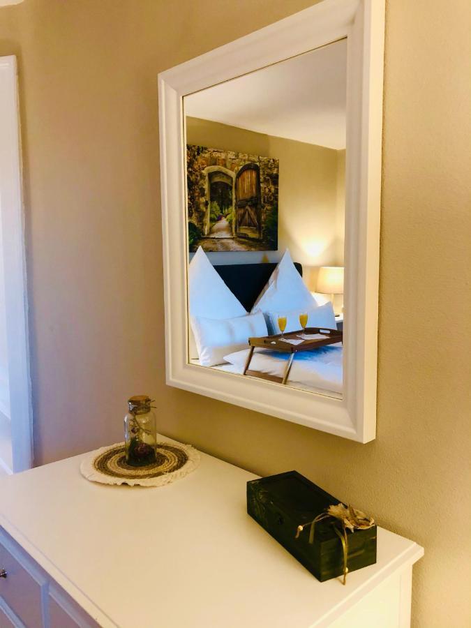 Ferienwohnung C Im Ferienhaus Antika 拉策堡 外观 照片