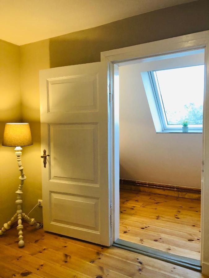 Ferienwohnung C Im Ferienhaus Antika 拉策堡 外观 照片